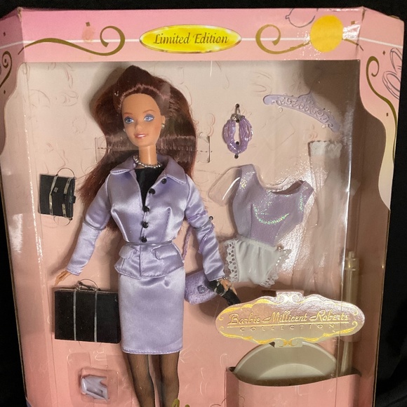 Barbie Perfectly Suited,Limited Edition of Millicent Robert’s Collection 1997 - Picture 1 of 10
